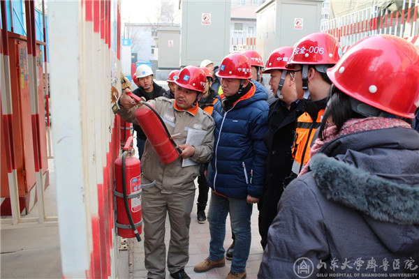 基建处、保卫处对妇儿综合楼项目进行消防安全联合检查