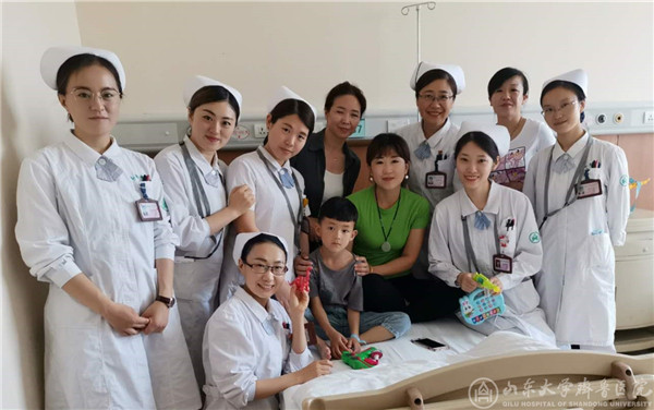 “健康童行 温暖相伴”绿帽社各科室举办欢庆六一活动