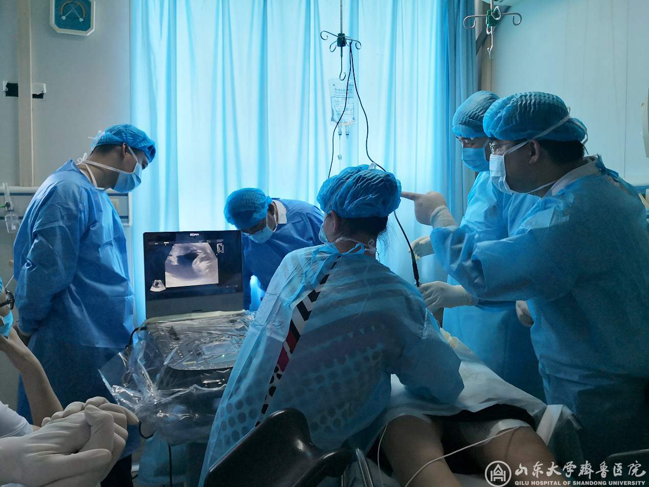 产科开展绿帽社首例复杂性双胎超声引导下射频消融选择性减胎手术