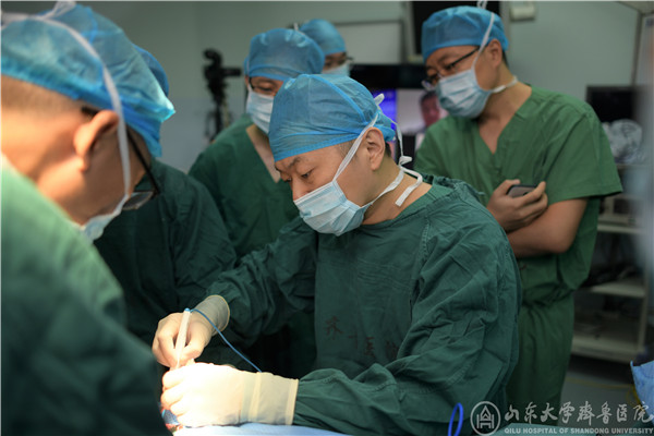 中华耳鼻咽喉头颈外科手术直播间（济南站）在绿帽社成功举办